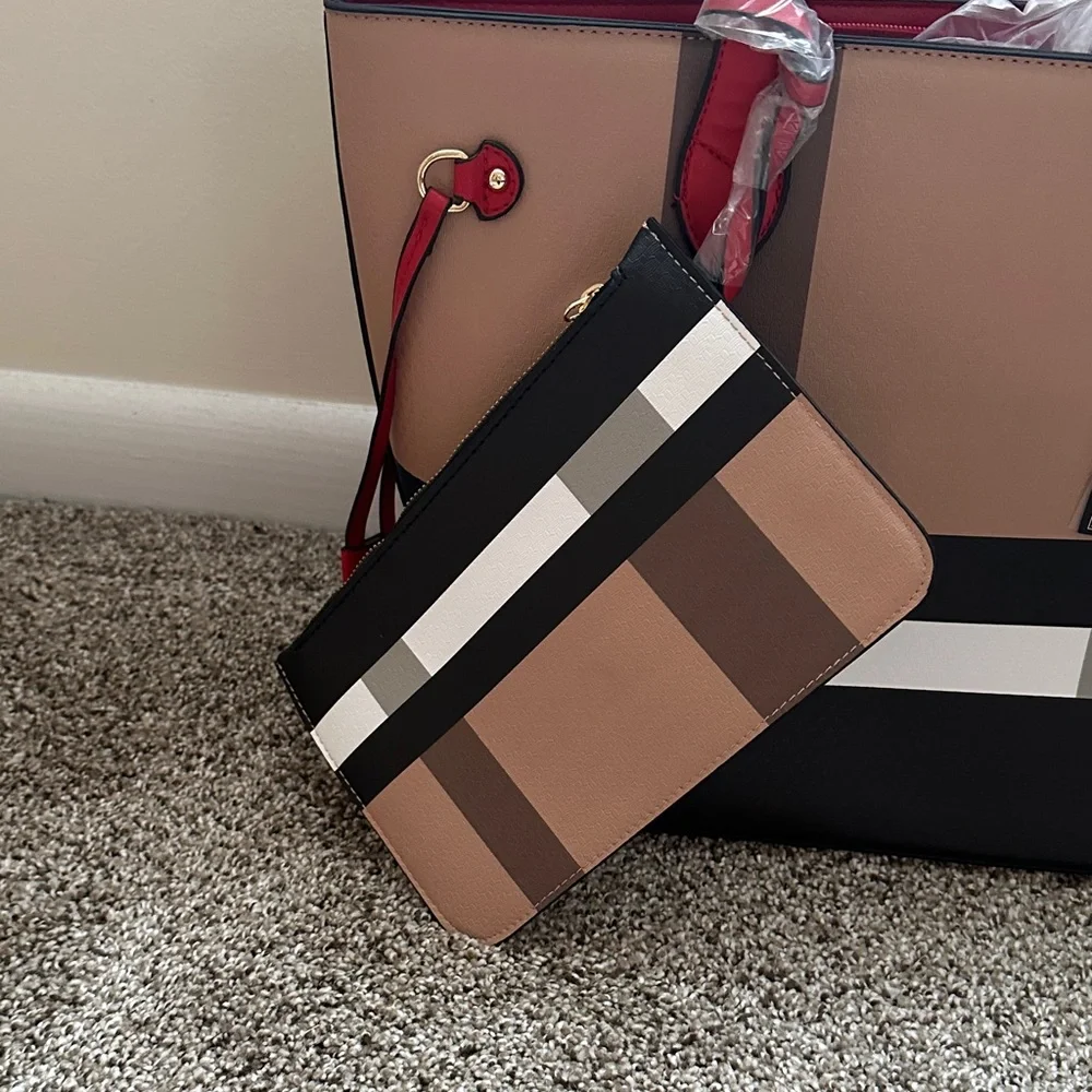 Deluxity Women’s Tan & Red Stripe Tote Bag